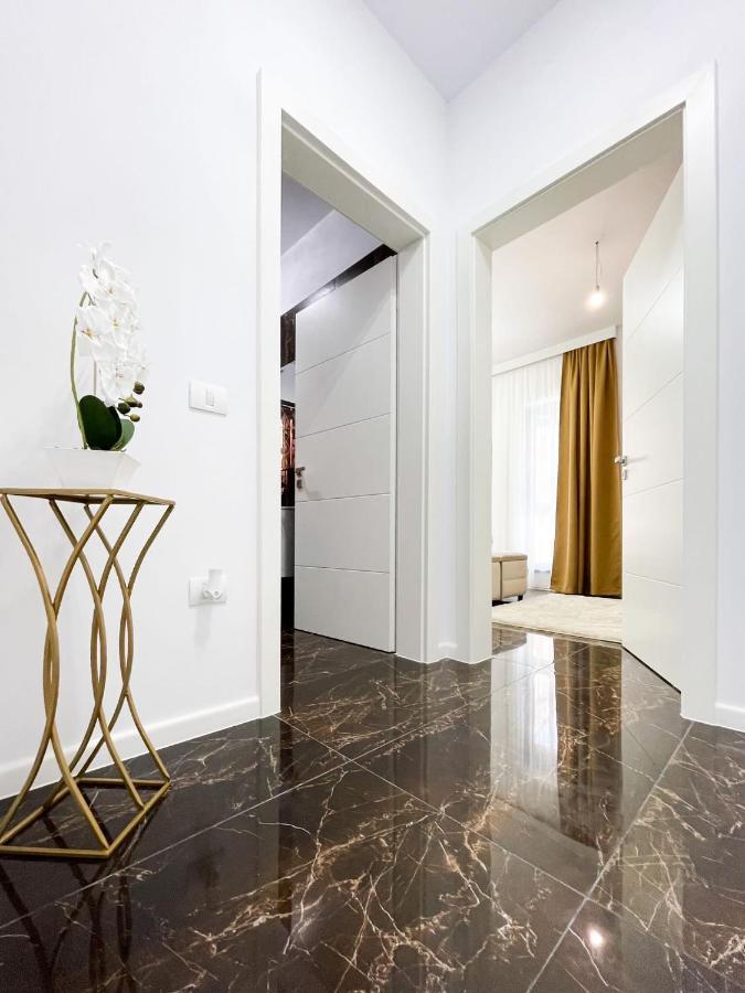 Residence Future Delux IV Giroc ภายนอก รูปภาพ